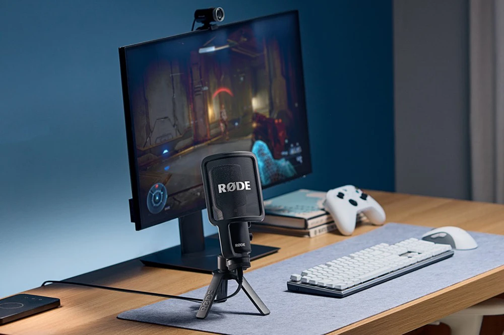 rode-nt-usb-plus-tripod-table-setup-2